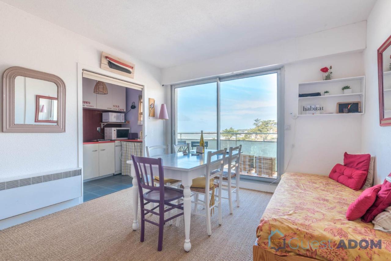 Studio Les Pieds Dans L'Eau Bord De Mer Prefailles Exterior photo